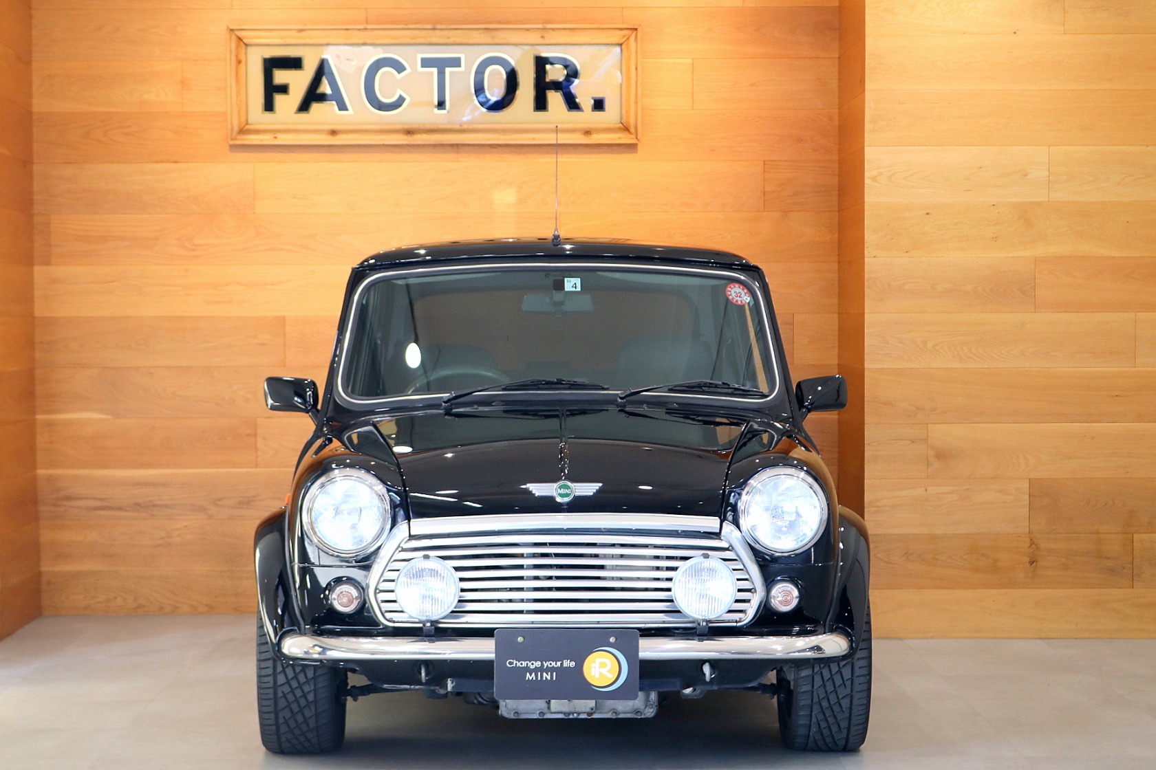 MINI クーパー RONALホイール R50 4穴 +48 205/45R17 MINI クーパー RONALホイール R50 4穴 +48 205/45R17 - メルカリ