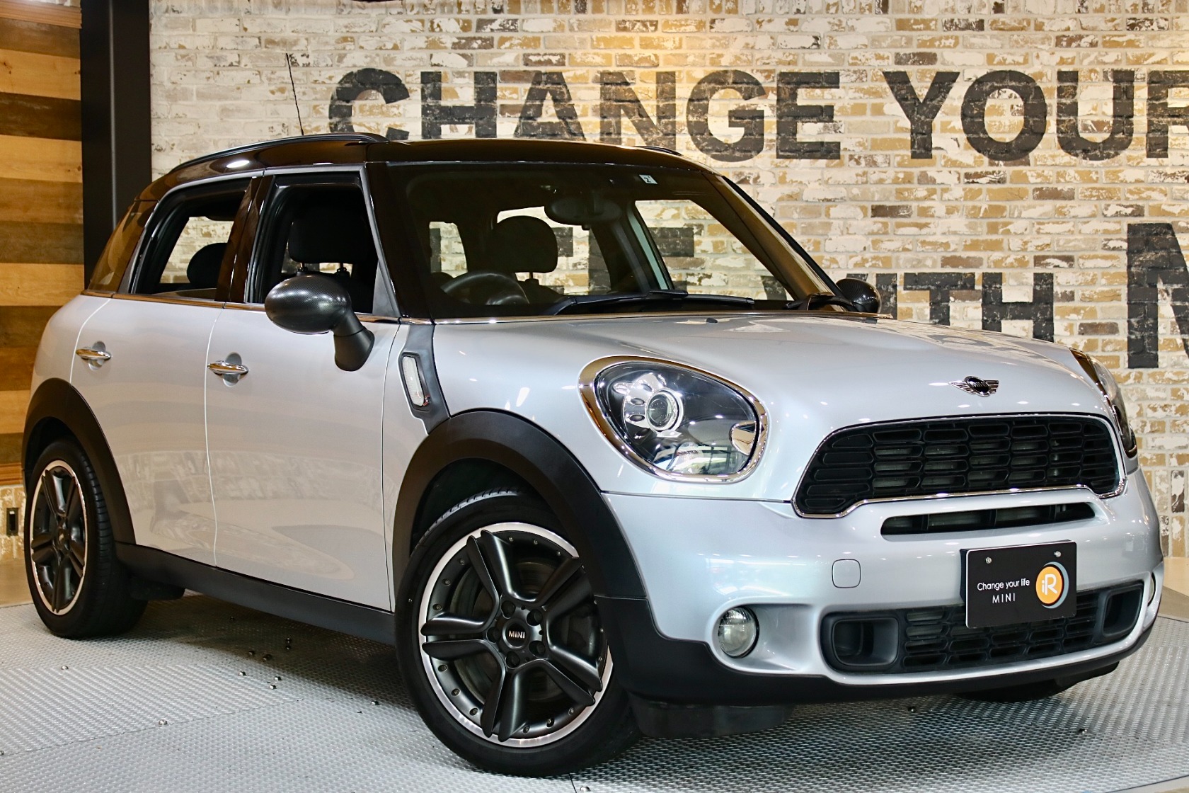 ミニクロスオーバー クーパーS ジンジャーPKG | BMW | MINI ミニクロスオーバー クーパーS ジンジャーPKG | BMW | MINI