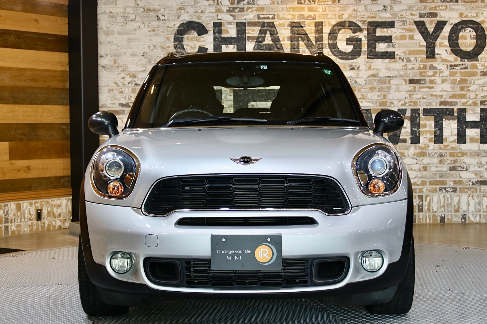 ミニクロスオーバー クーパーS ジンジャーPKG | BMW | MINI