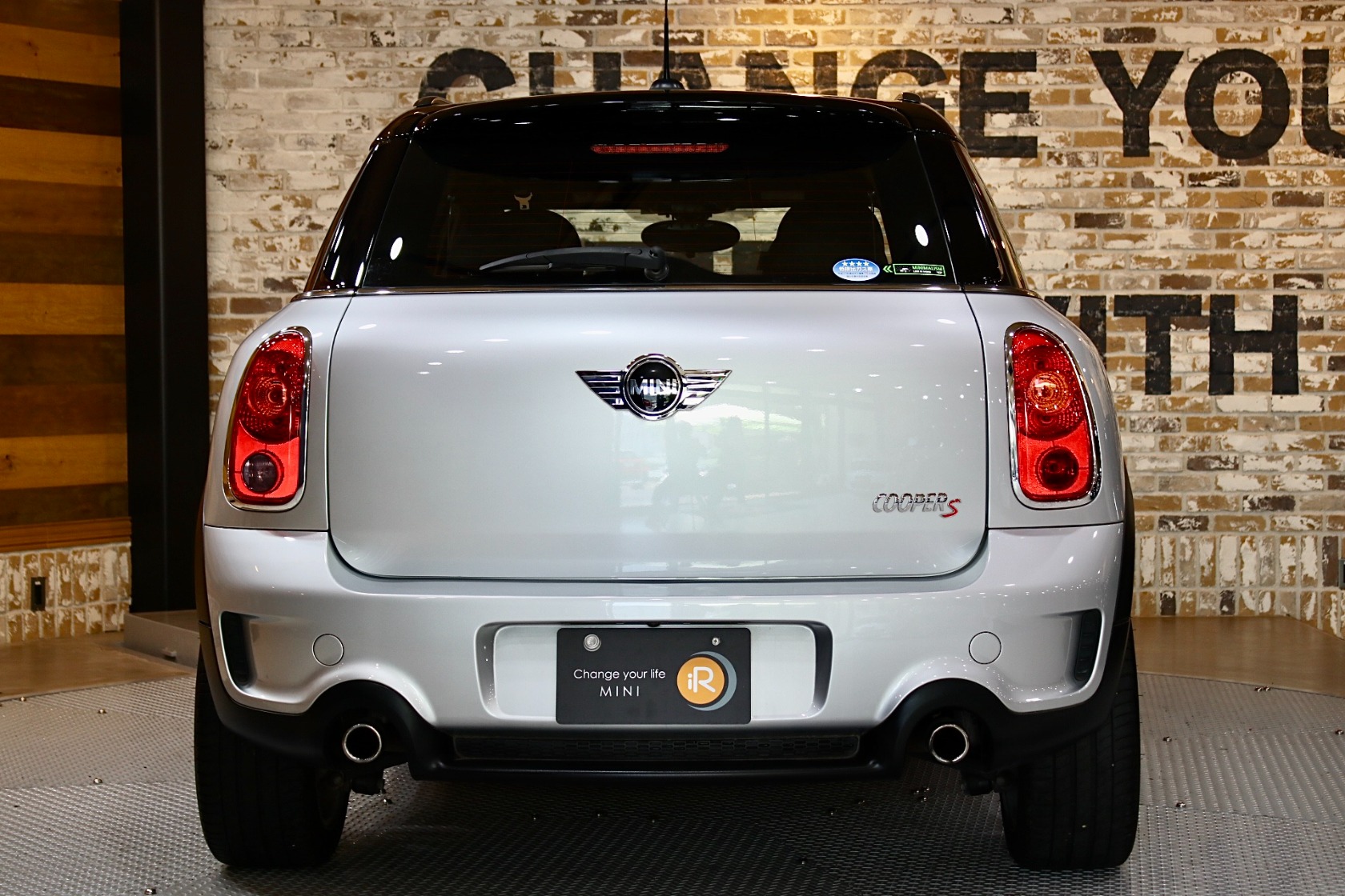 ミニクロスオーバー クーパーS ジンジャーPKG | BMW | MINI