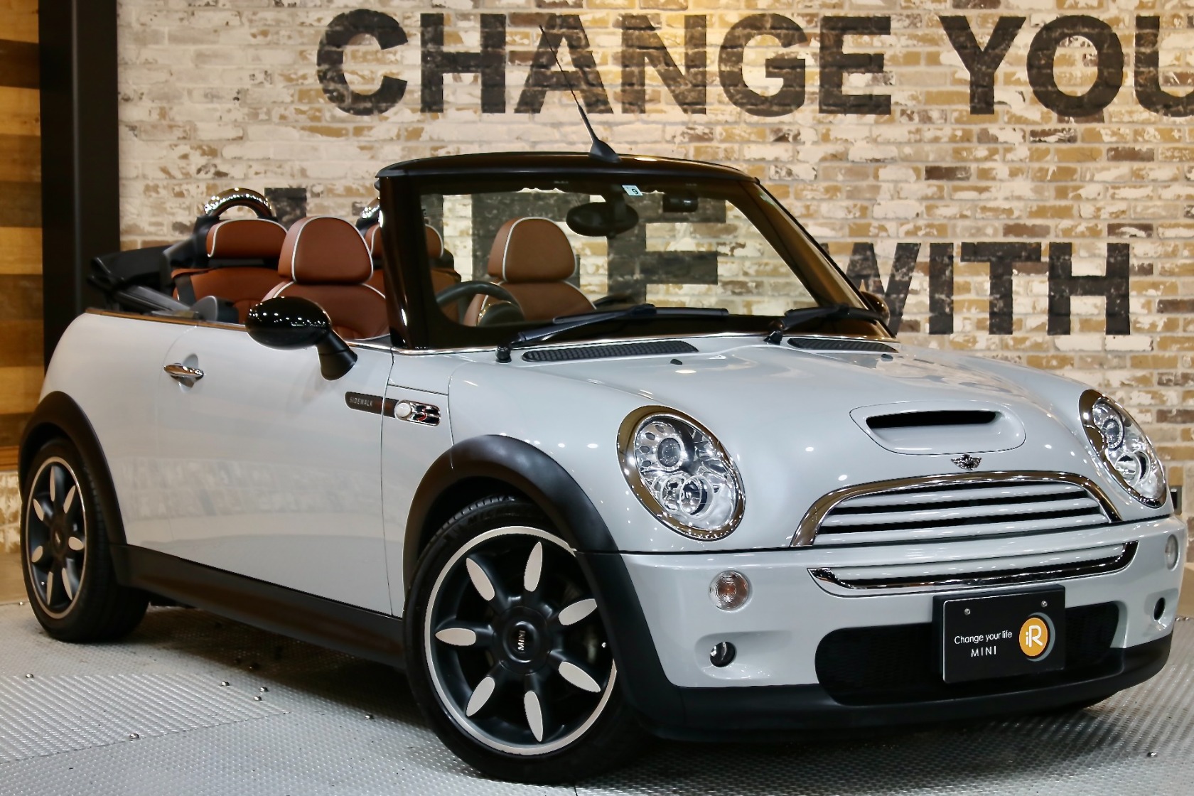 ミニコンバーチブル クーパーS サイドウォーク | BMW | MINI ミニコンバーチブル クーパーS サイドウォーク | BMW | MINI