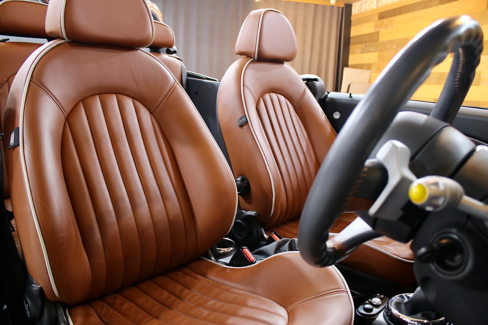 ミニコンバーチブル クーパーS サイドウォーク | BMW | MINI（ミニ）の 