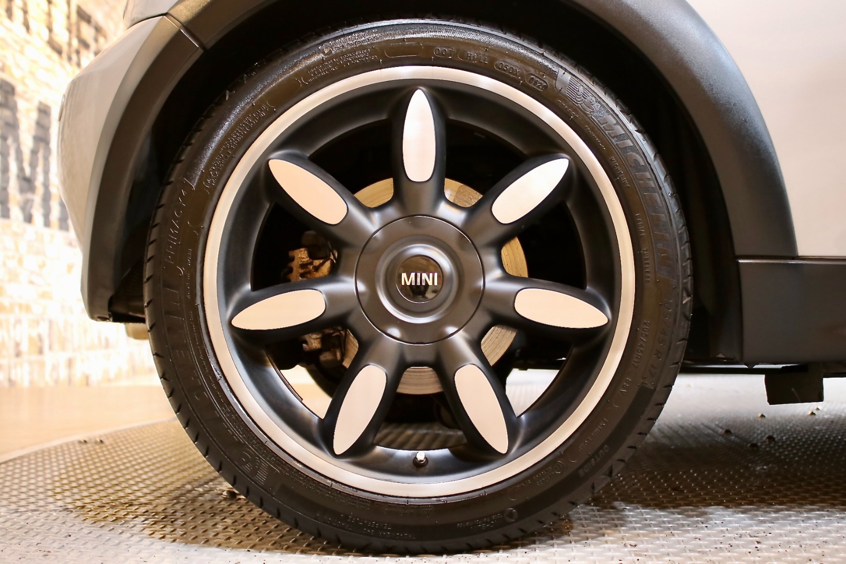 ミニコンバーチブル クーパーS サイドウォーク | BMW | MINI（ミニ）の 