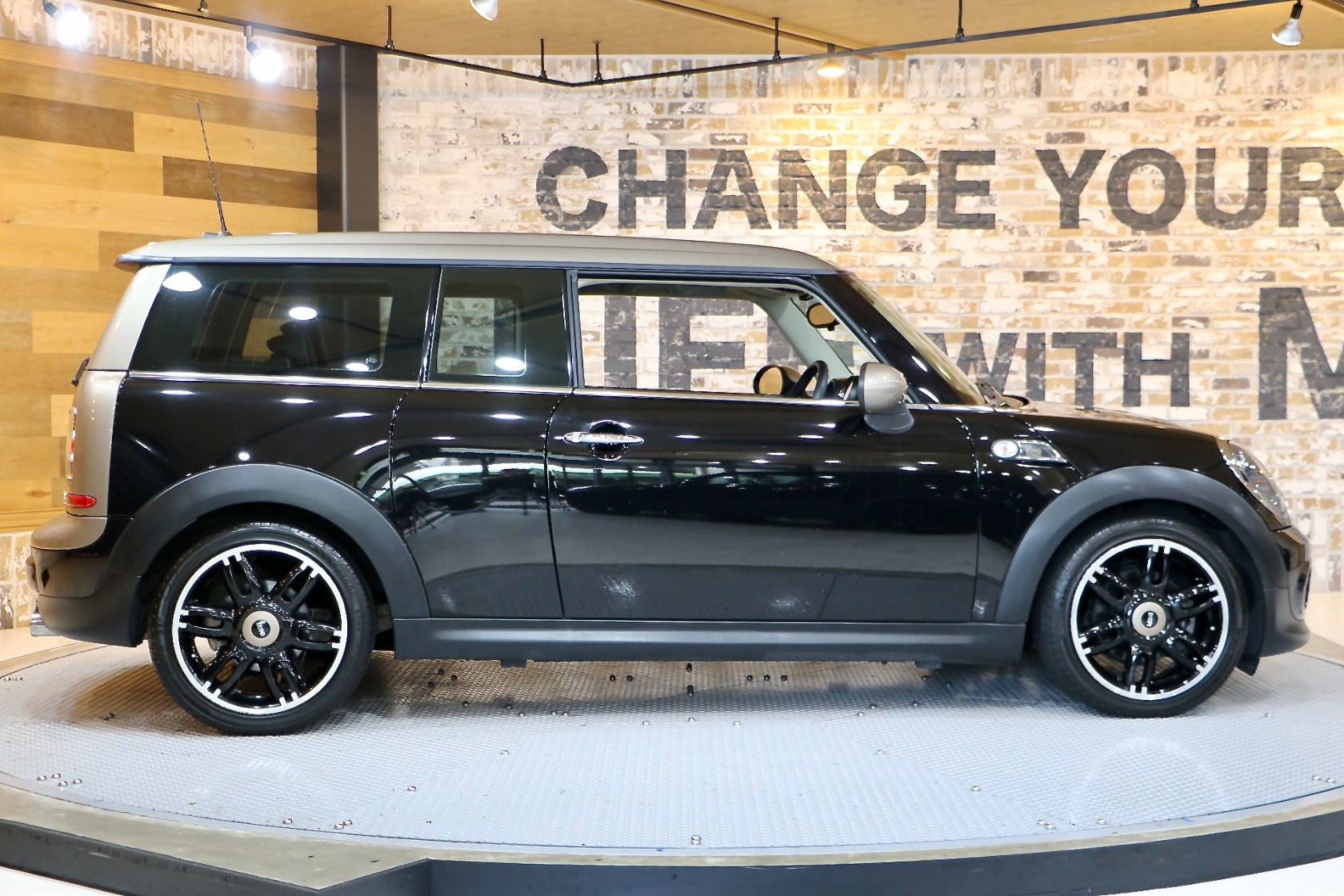 ミニクラブマン クーパー ボンドストリート | BMW | MINI（ミニ