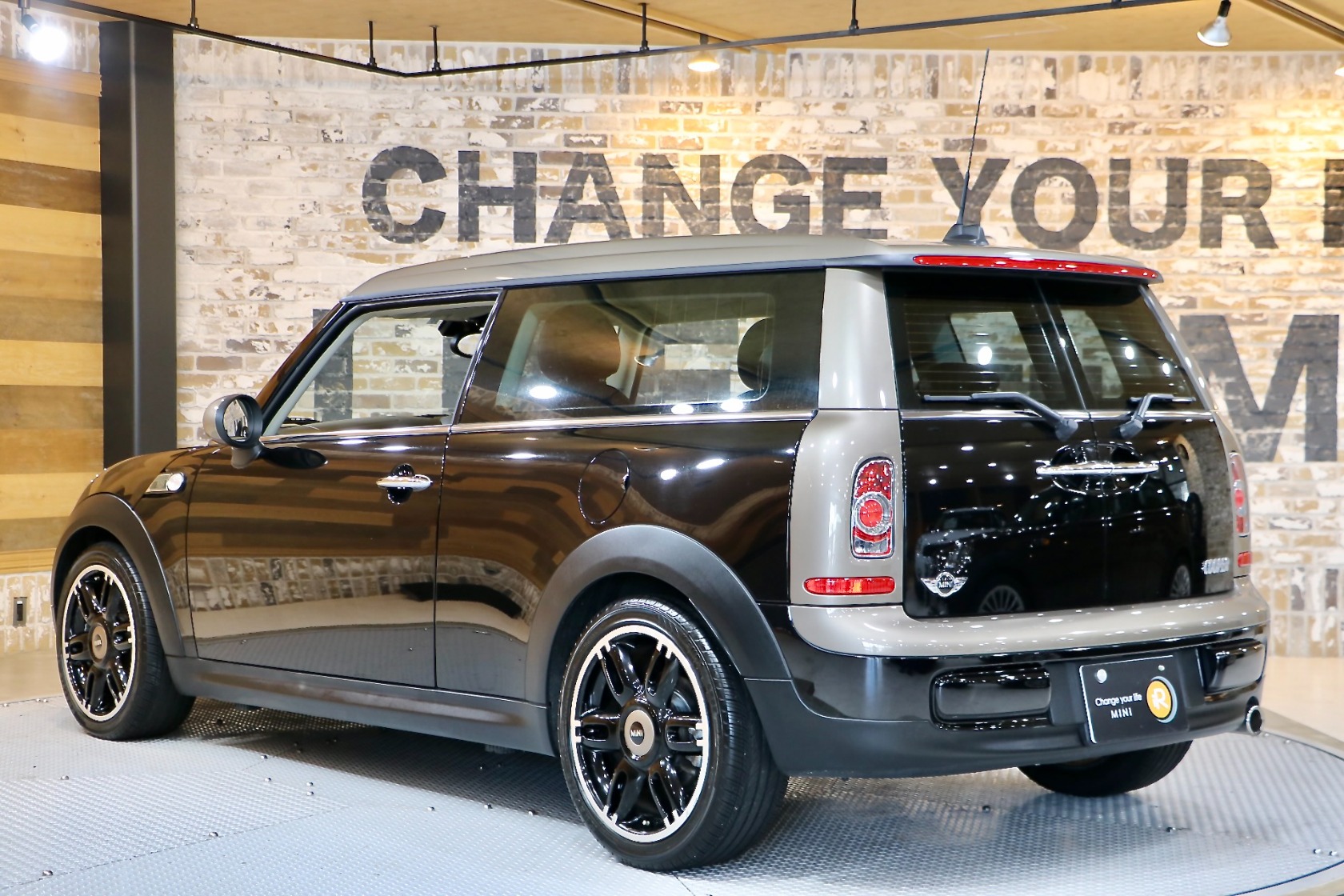 MINI R55 ボンドストリート　クラブマン　純正ホイール　17インチ　希少 R55 MINI Coper ホイールのインチダウンにより化ける： 社長