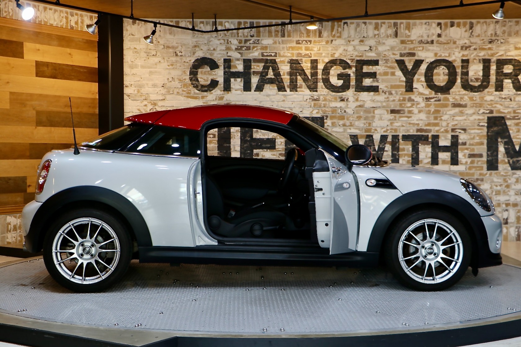 ミニクーペ クーパー | BMW | MINI（ミニ）の中古車専門店iR