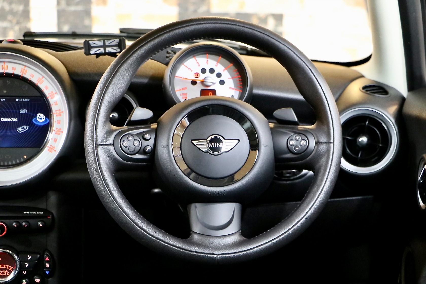 ミニクラブマン クーパー チリパッケージ | BMW | MINI（ミニ