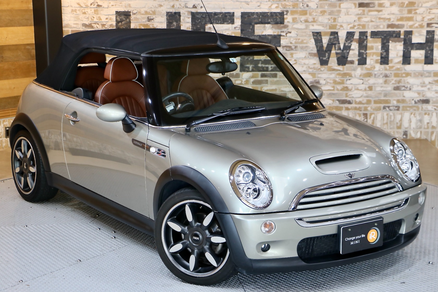 ミニコンバーチブル クーパーS サイドウォーク | BMW | MINI（ミニ）の