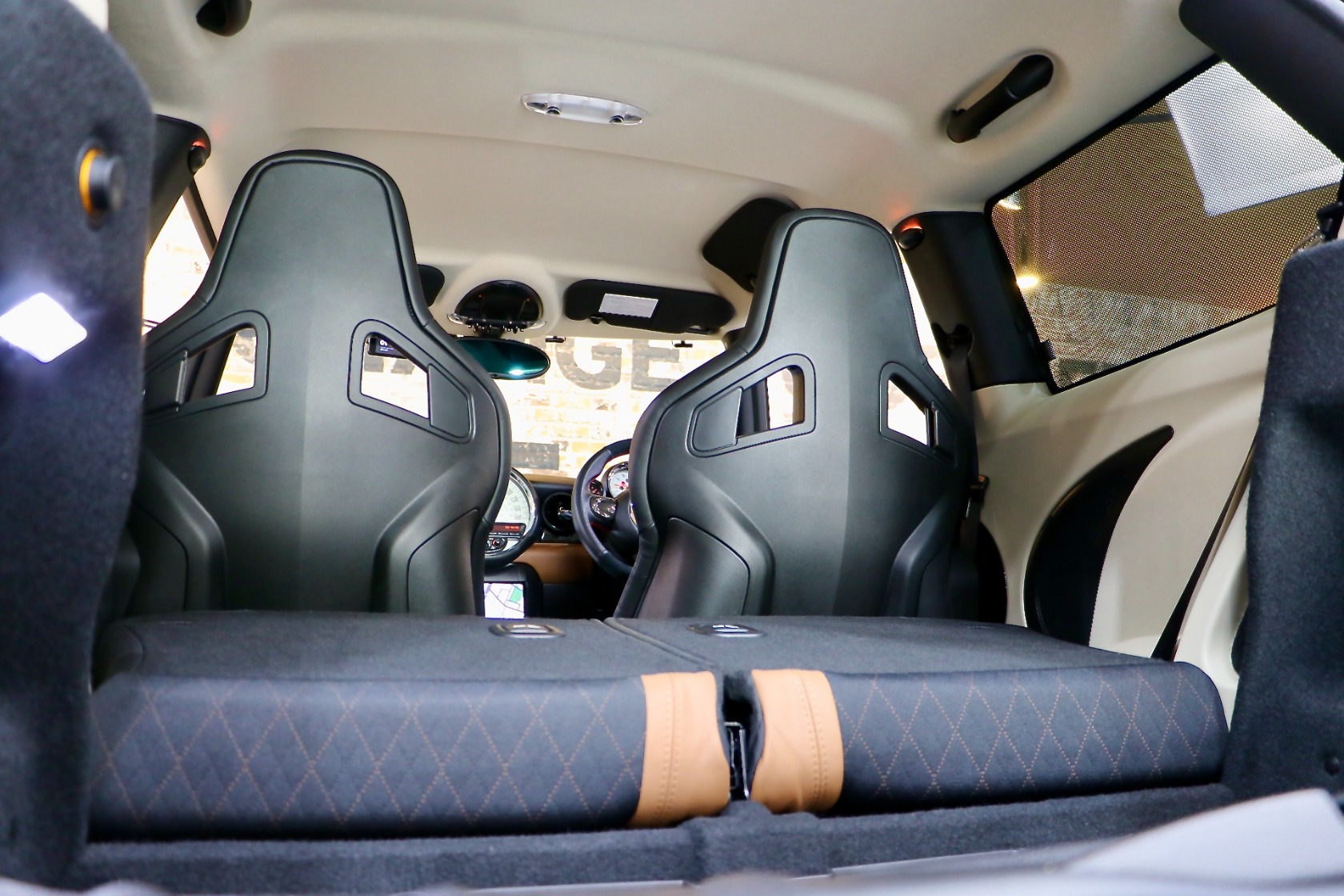 ミニ ワン JCW仕様 | BMW | MINI（ミニ）の中古車専門店iR