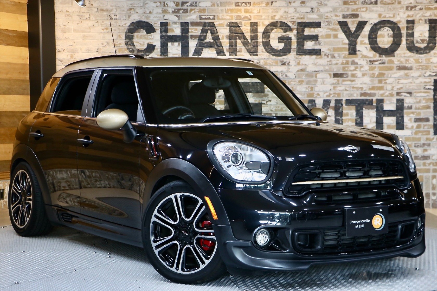 ミニクロスオーバー JCW ALL4 | BMW | MINI（ミニ）の中古車専門店iR