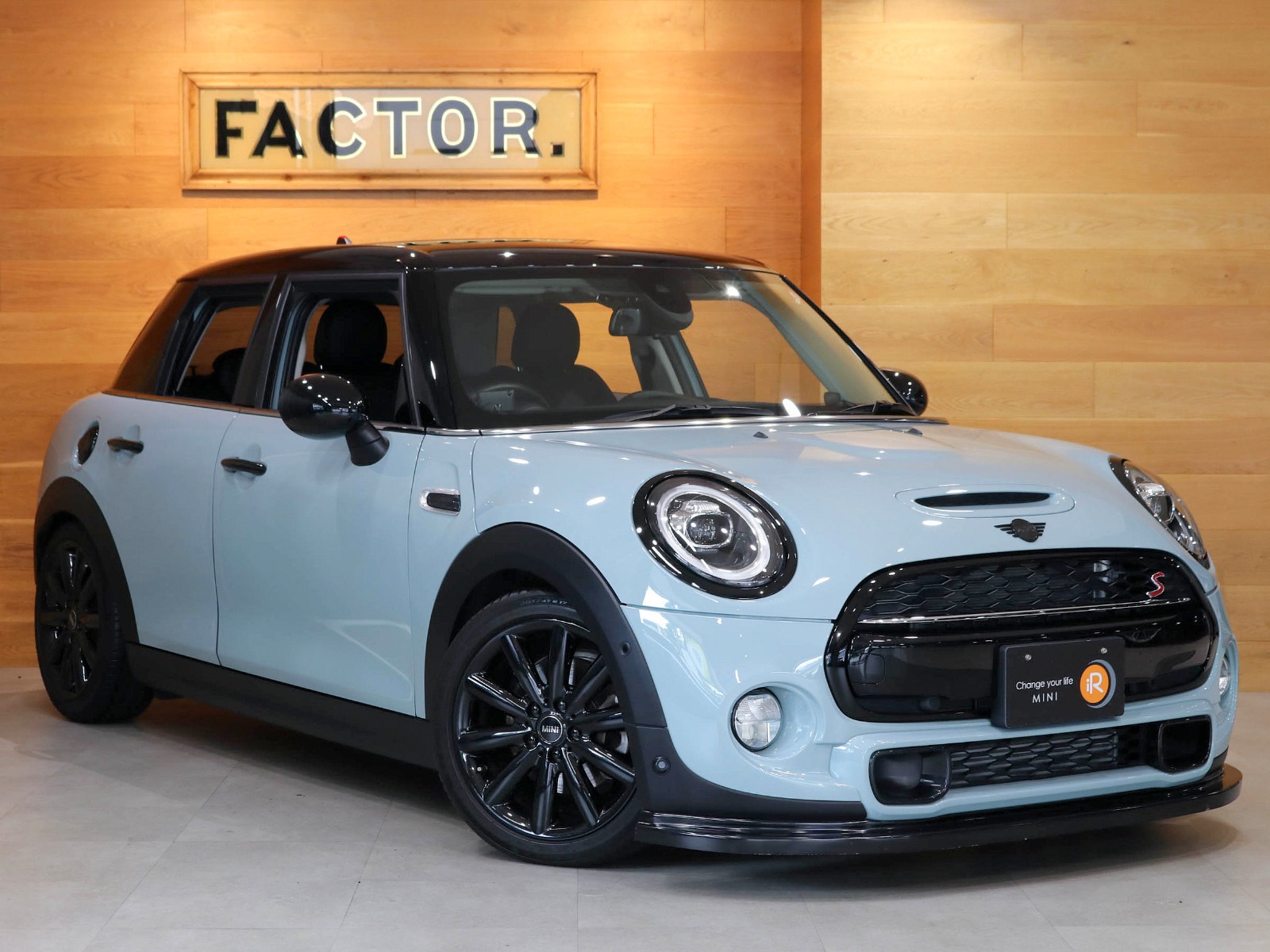 ミニ5ドア クーパーS アイスブルーブラック ED. | BMW | MINI（ミニ