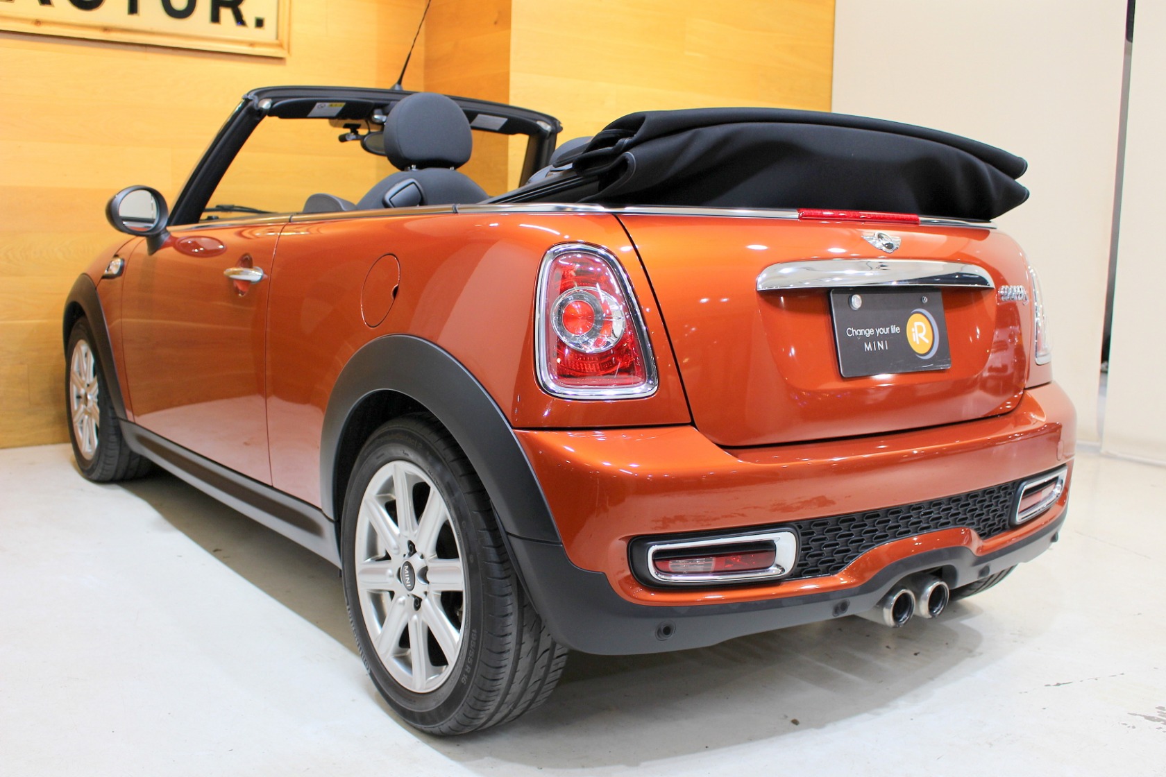 MINIコンバーチブル R57 モールパーツ 純正新品未使用 mini-000007.jpg