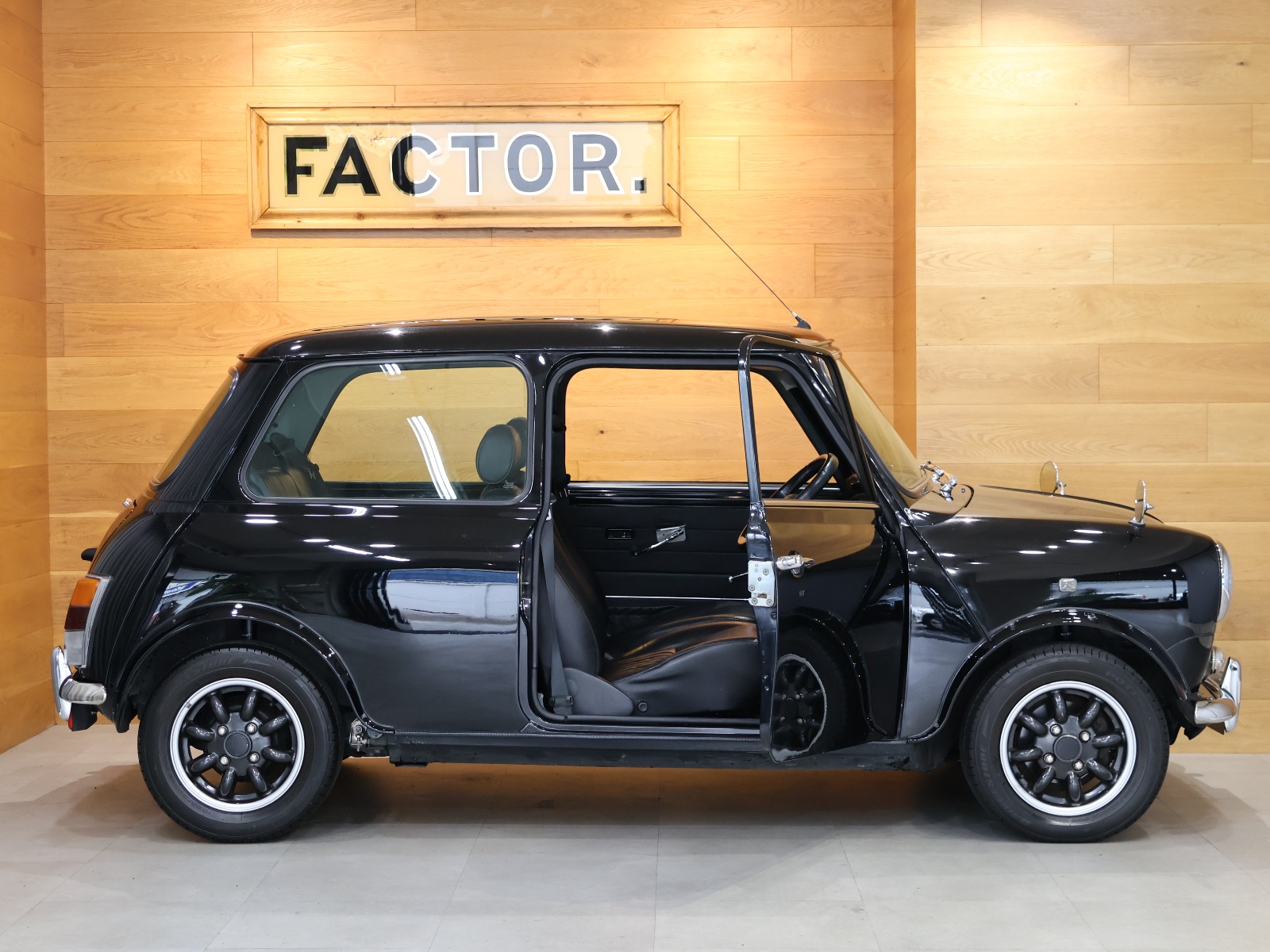 ミニ ポールスミス | ローバーミニ | MINI（ミニ）の中古車専門店iR