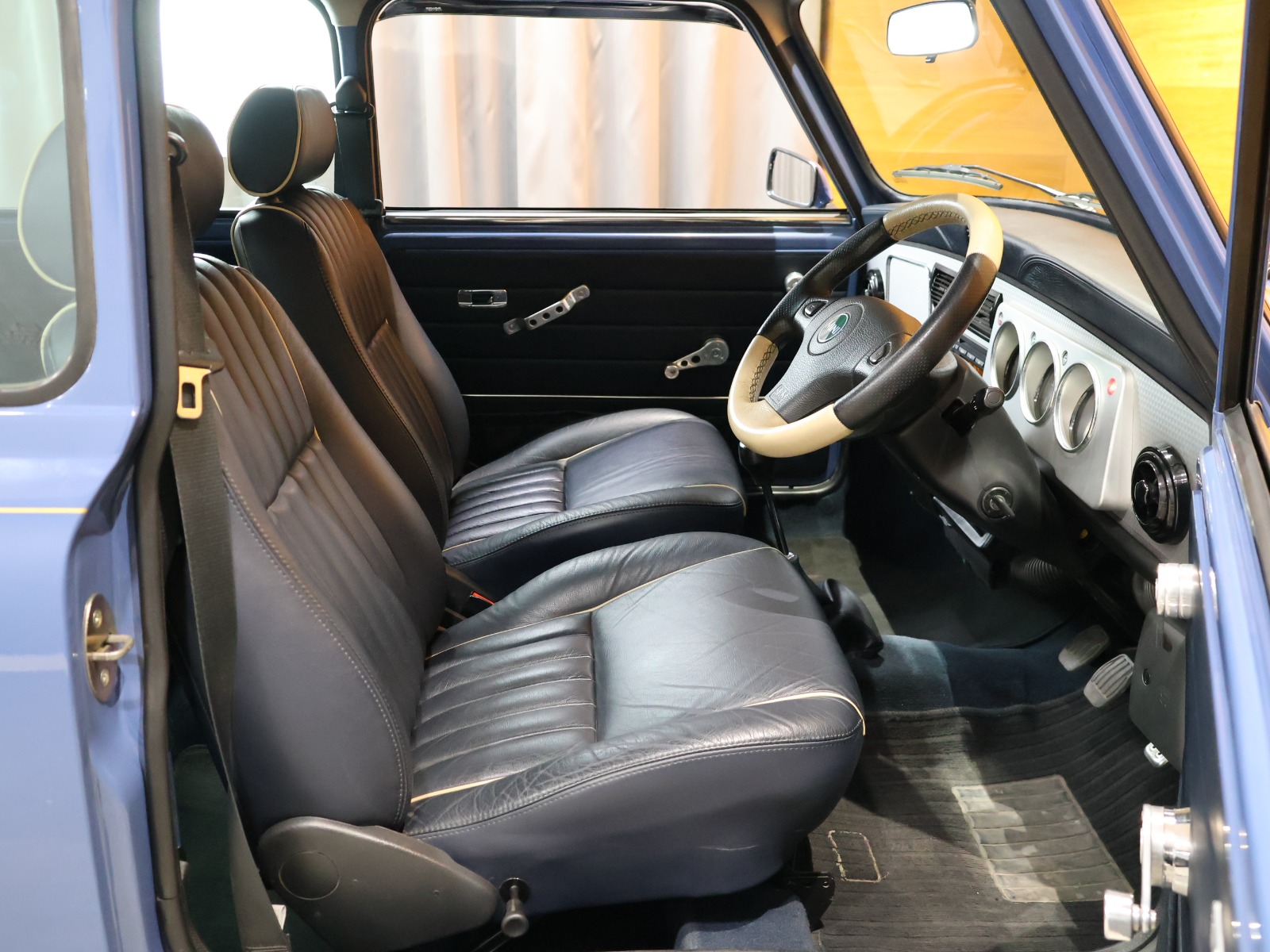 ミニ 40thアニバーサリーLTD | ローバーミニ | MINI（ミニ）の中古車