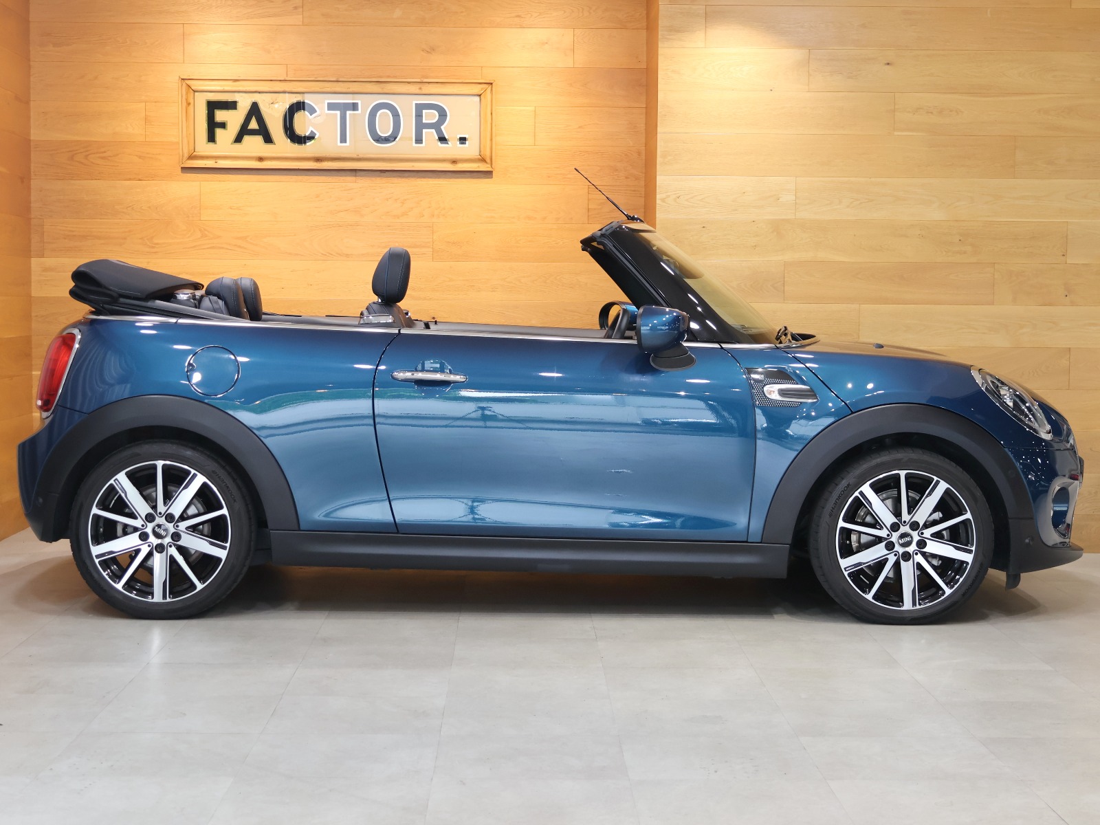 BMWMINIコンバーチブルサイドウォーク希少MT訳アリにつきお安く ミニコンバーチブル クーパーS サイドウォーク | BMW | MINI（ミニ）の