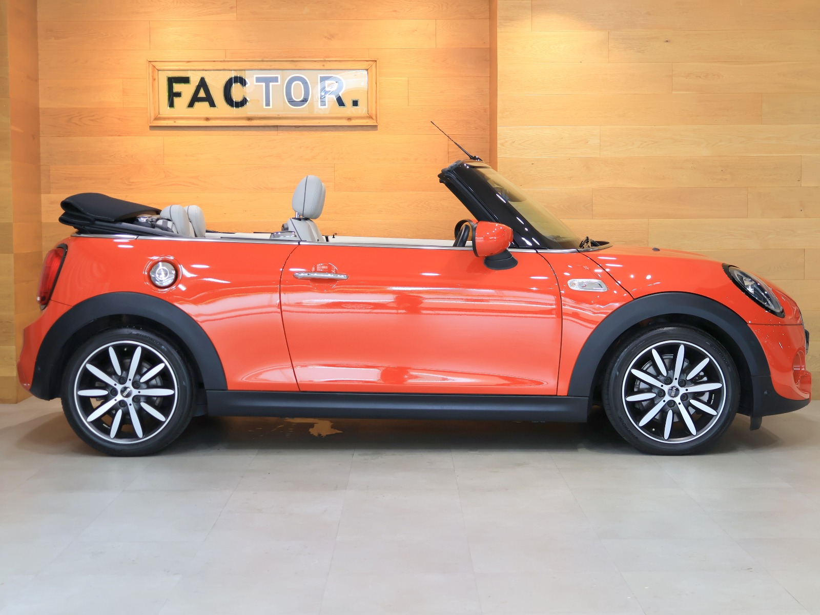 ミニカー 1/43 MINI MINICOOPER ミニクーパー