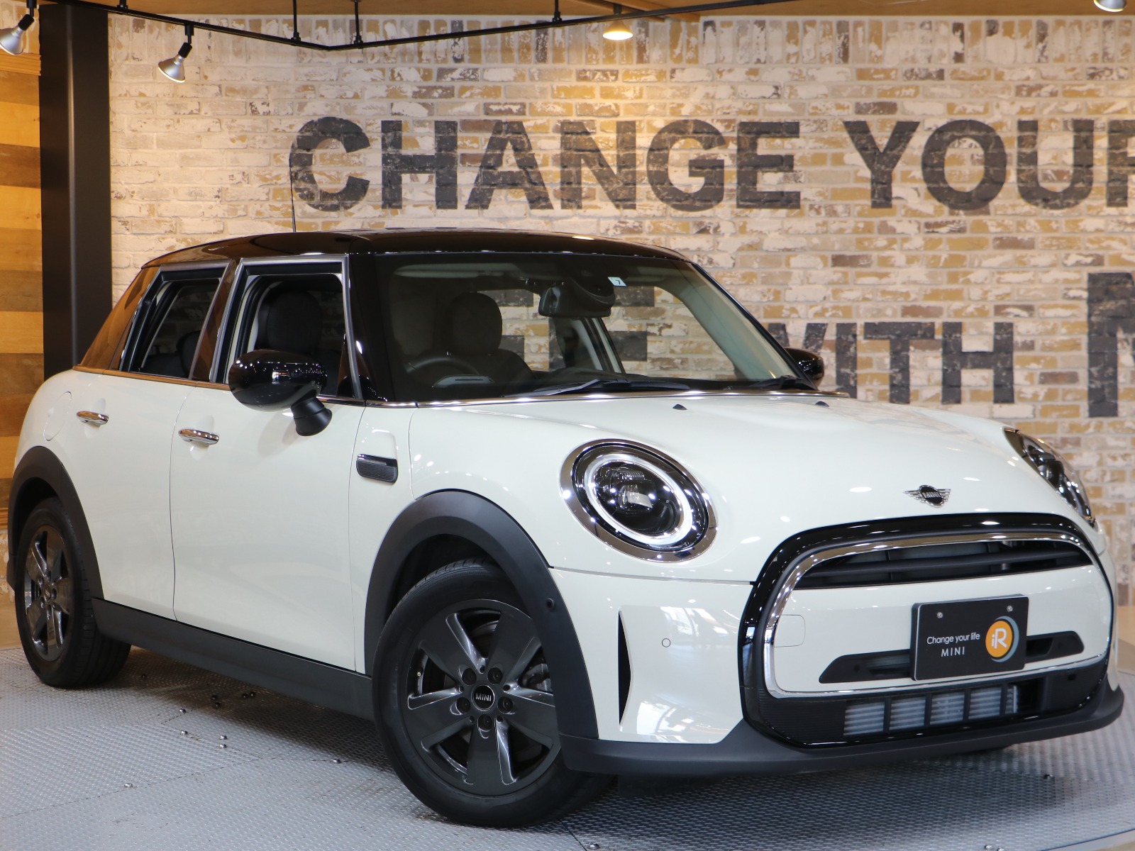 BMWミニR56,55 純正イングリッシュオーク調ドアトリム BMW MINI(純正) イングリッシュ オーク調トリム のパーツ
