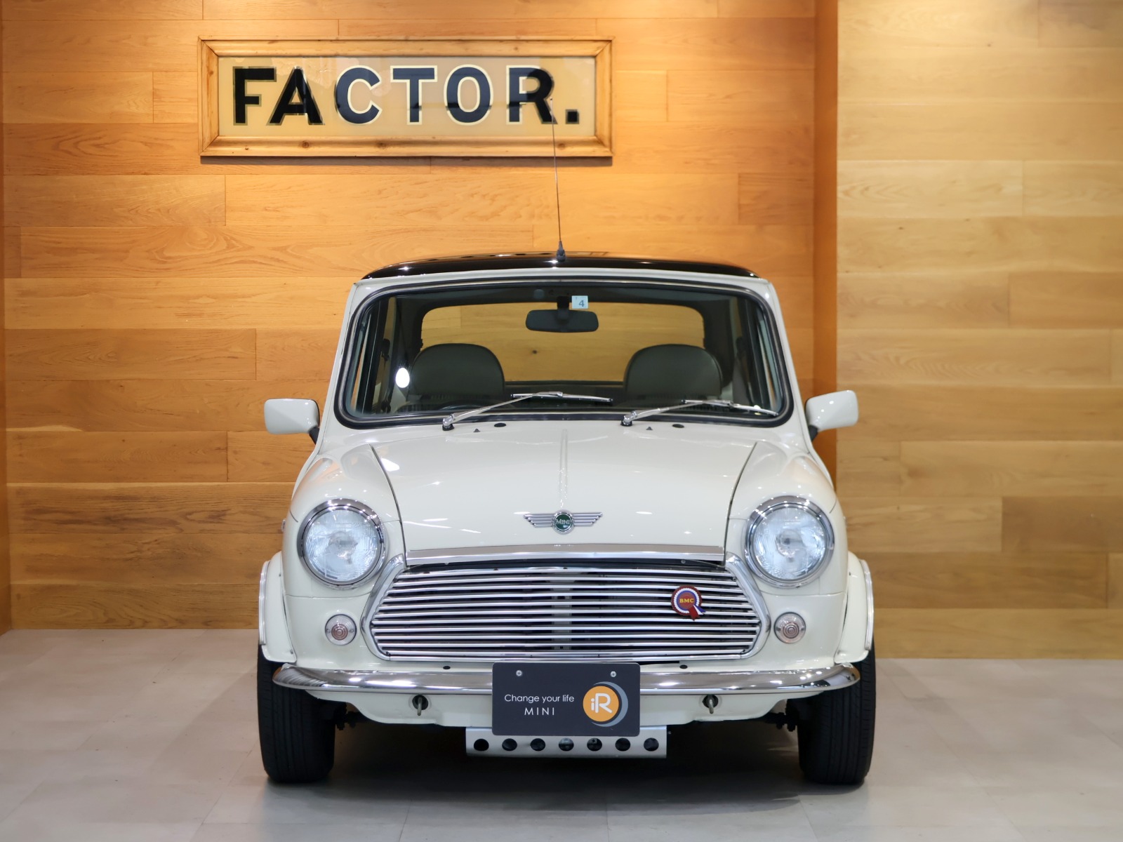ミニ メイフェア | ローバーミニ | MINI(ミニ)の中古車専門店iR ミニ メイフェア | ローバーミニ | MINI(ミニ)の中古車専門店iR