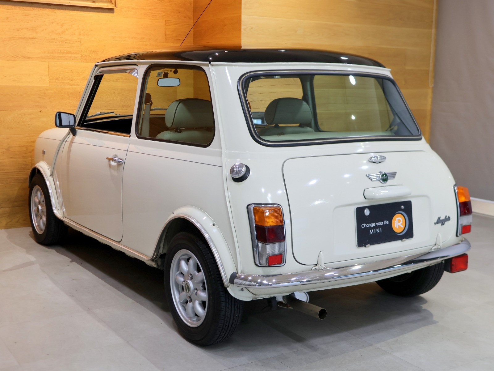 ミニ メイフェア | ローバーミニ | MINI(ミニ)の中古車専門店iR ミニ メイフェア | ローバーミニ | MINI(ミニ)の中古車専門店iR