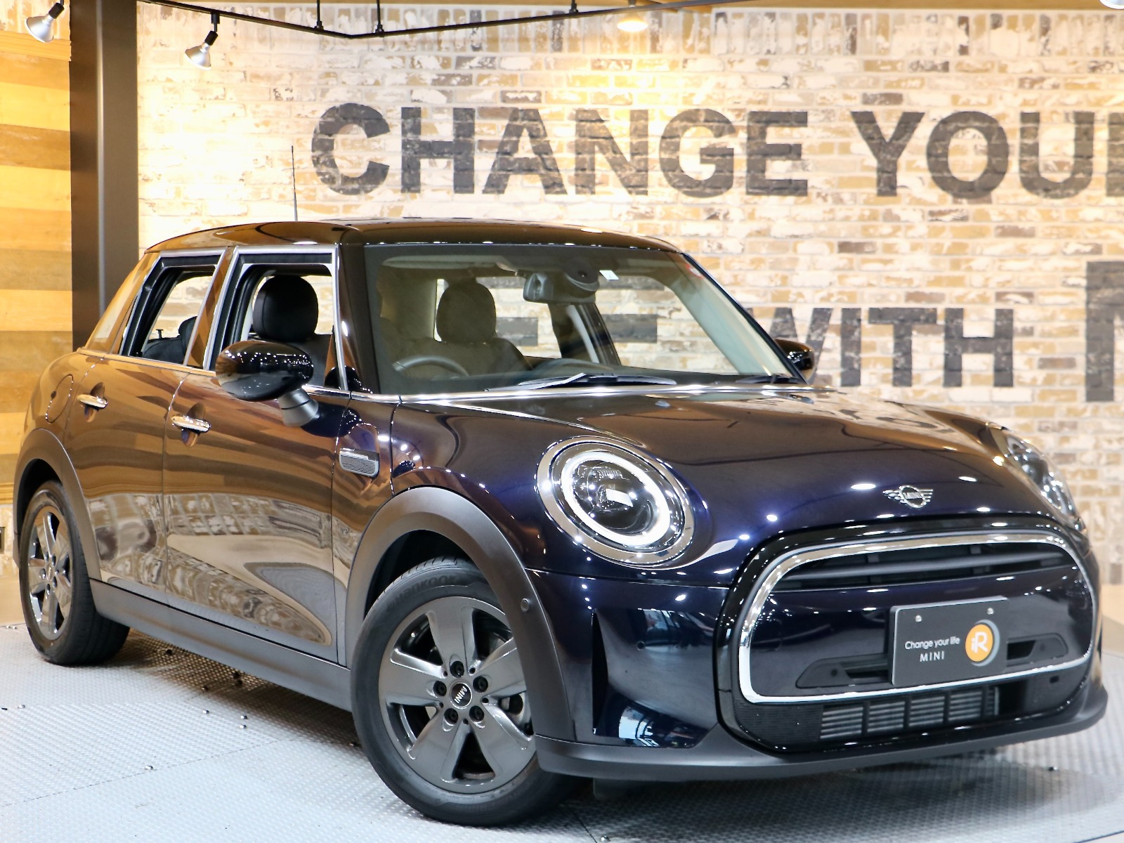 ミニ5ドア クーパー | BMW | MINI（ミニ）の中古車専門店iR