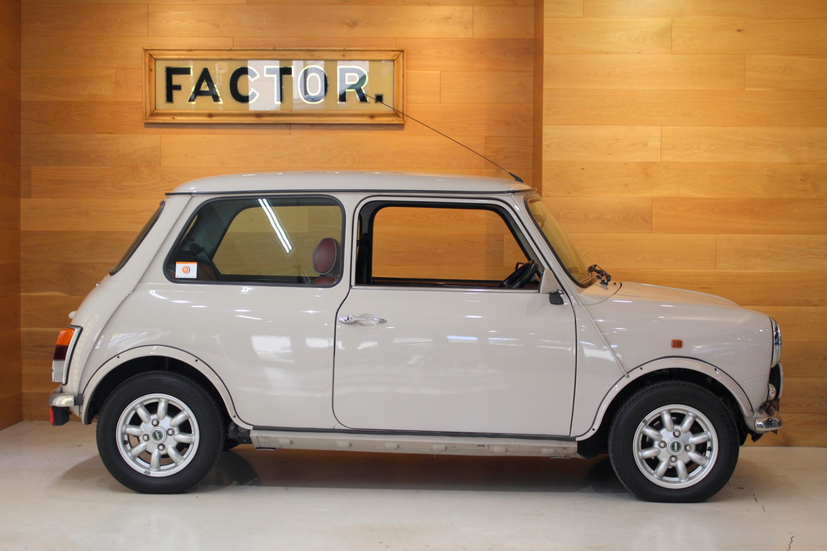 ミニ ケンジントン | ローバーミニ | MINI（ミニ）の中古車専門店iR