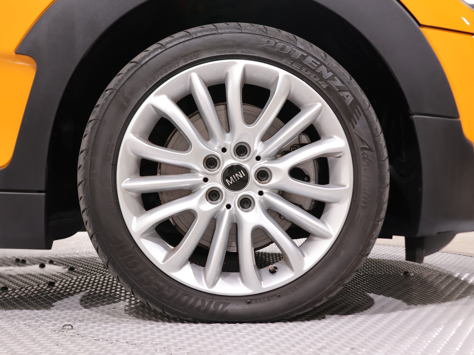 社外アルミ 225/45R17 ミニ クラブマン BMW 1シリーズ 2シリーズ