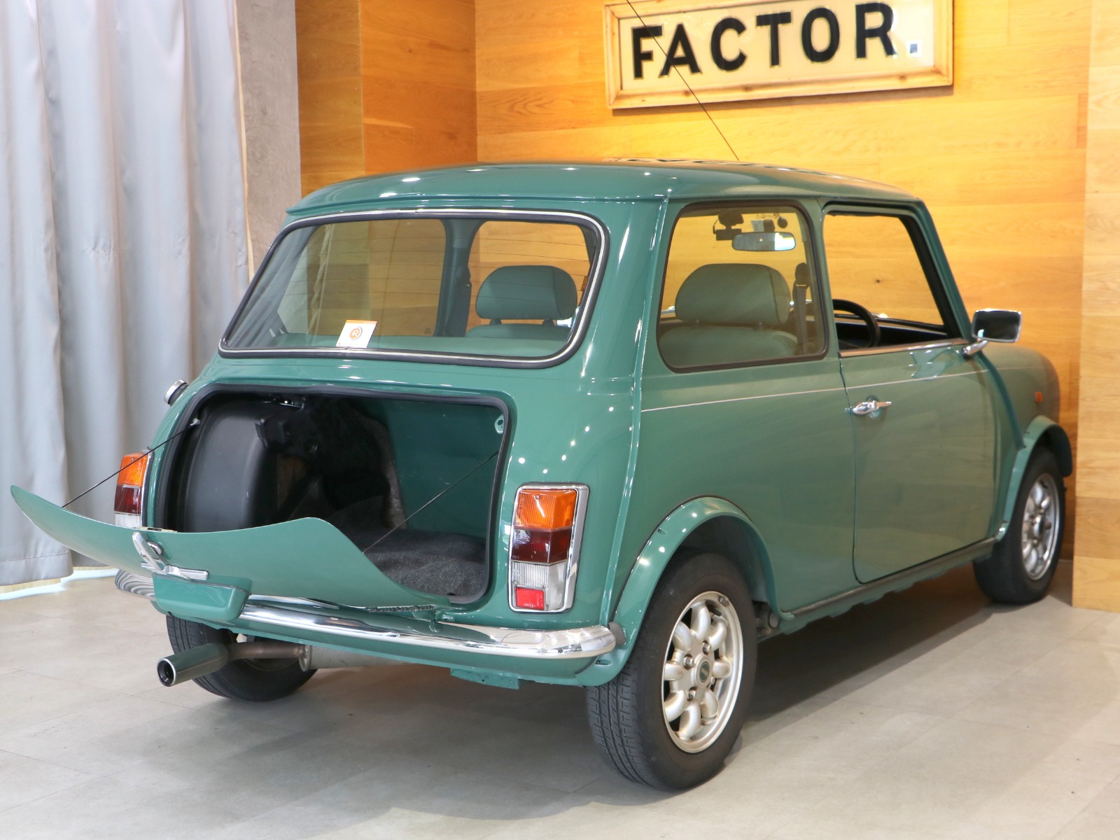 ローバークラシックミニ 1996年ミニケンジントン 純正ホイール4本 ローバークラシックミニ 1996年ミニケンジントン 純正ホイール4本