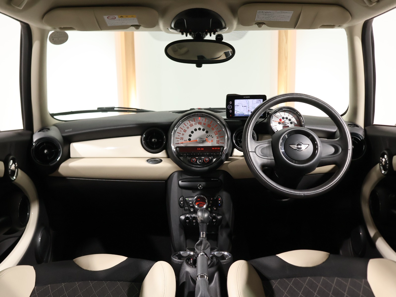 ミニ クラブマン クーパー ハイドパーク | BMW | MINI(ミニ)の ミニ クラブマン クーパー ハイドパーク | BMW | MINI(ミニ)の