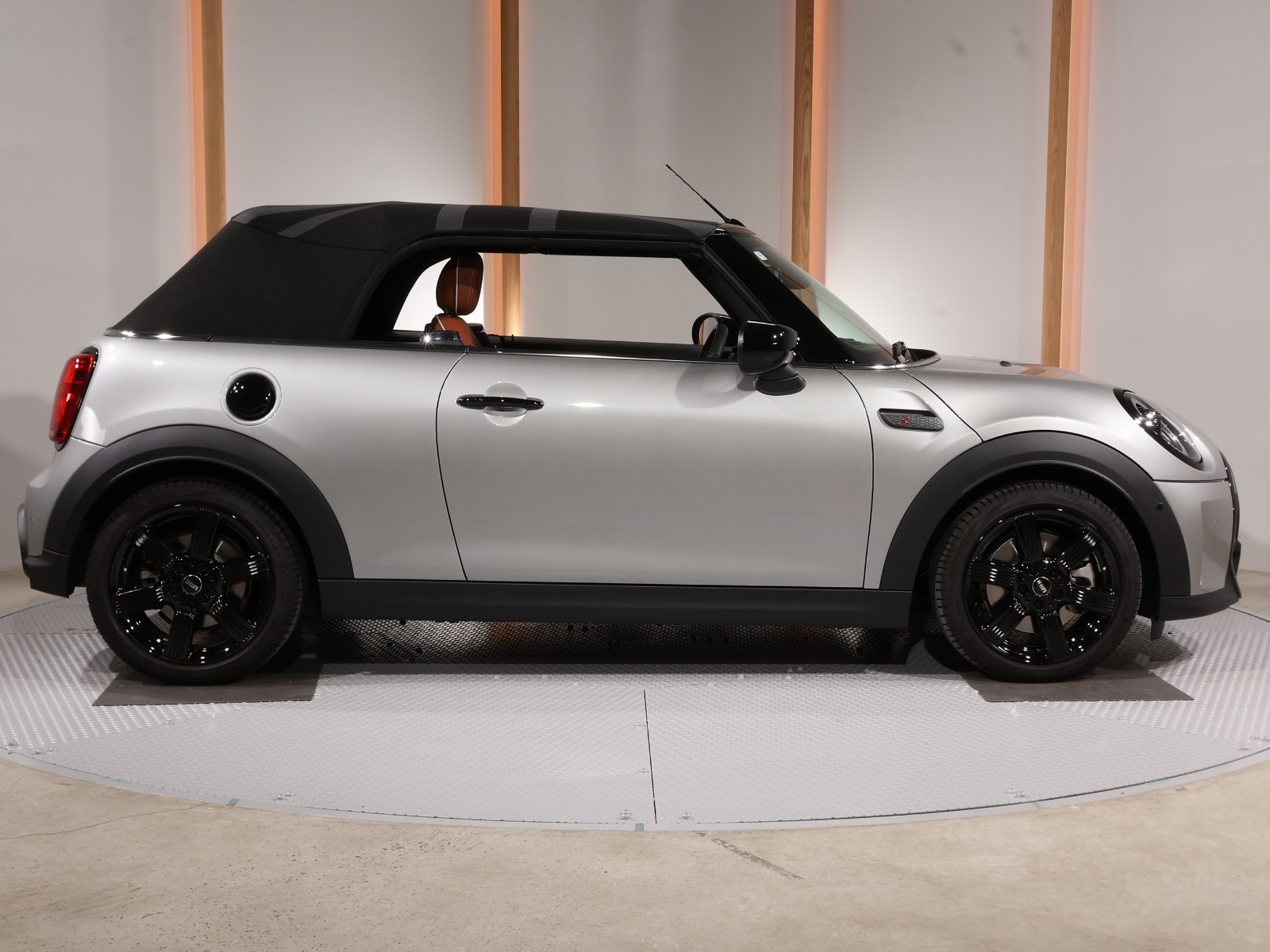 ミニコンバーチブル クーパーS | BMW | MINI（ミニ）の中古車専門店iR