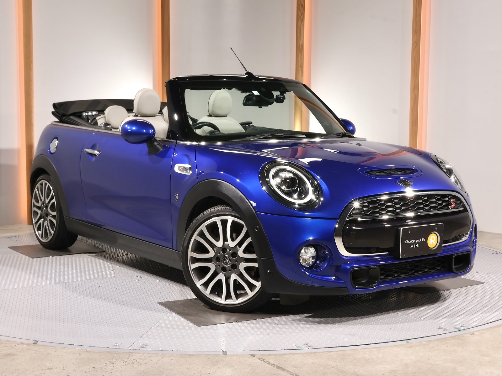 ミニコンバーチブル クーパーS YOURS Style. | BMW | MINI(ミニ ミニコンバーチブル クーパーS YOURS Style. | BMW | MINI(ミニ