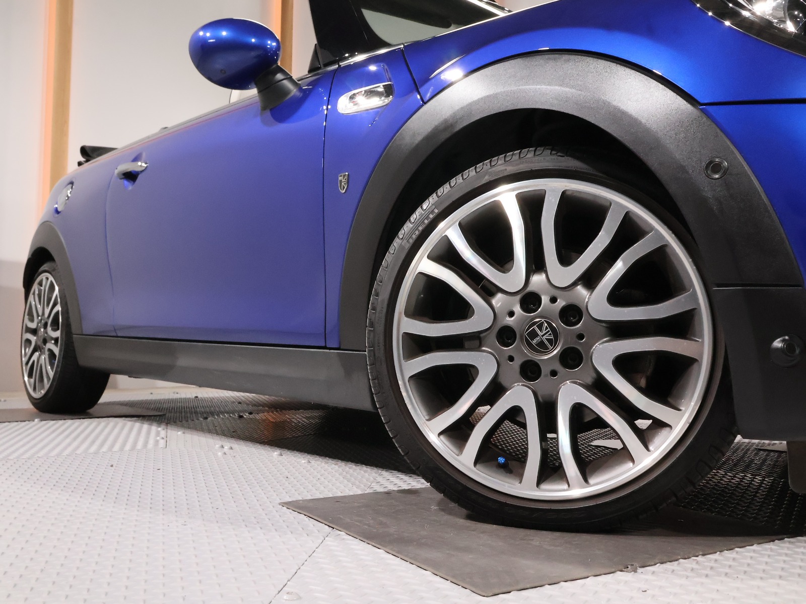 ミニコンバーチブル クーパーS YOURS Style. | BMW | MINI(ミニ ミニコンバーチブル クーパーS YOURS Style. | BMW | MINI(ミニ