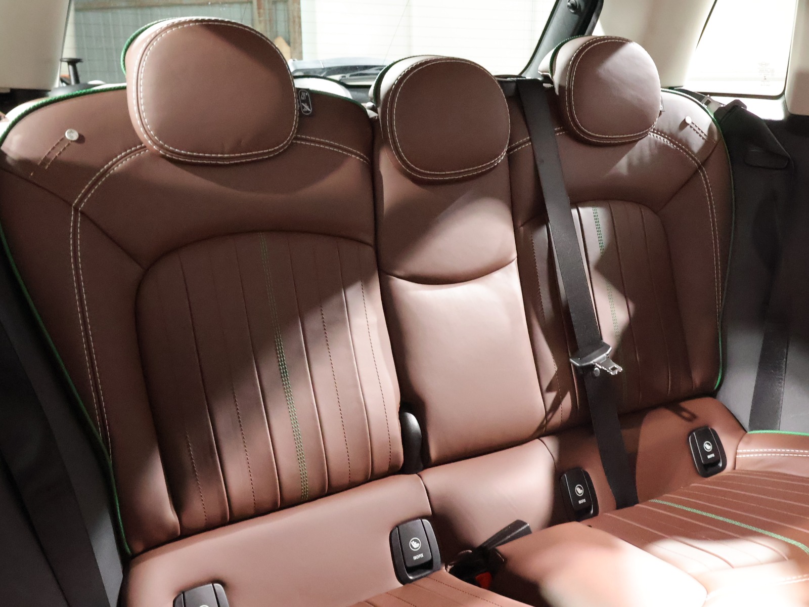 MINIブランド創設60周年を記念する特別仕様車が登場 【ニュース