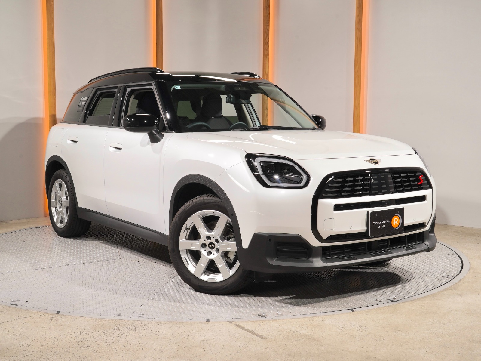 ミニカントリーマン D | BMW | MINI（ミニ）の中古車専門店iR