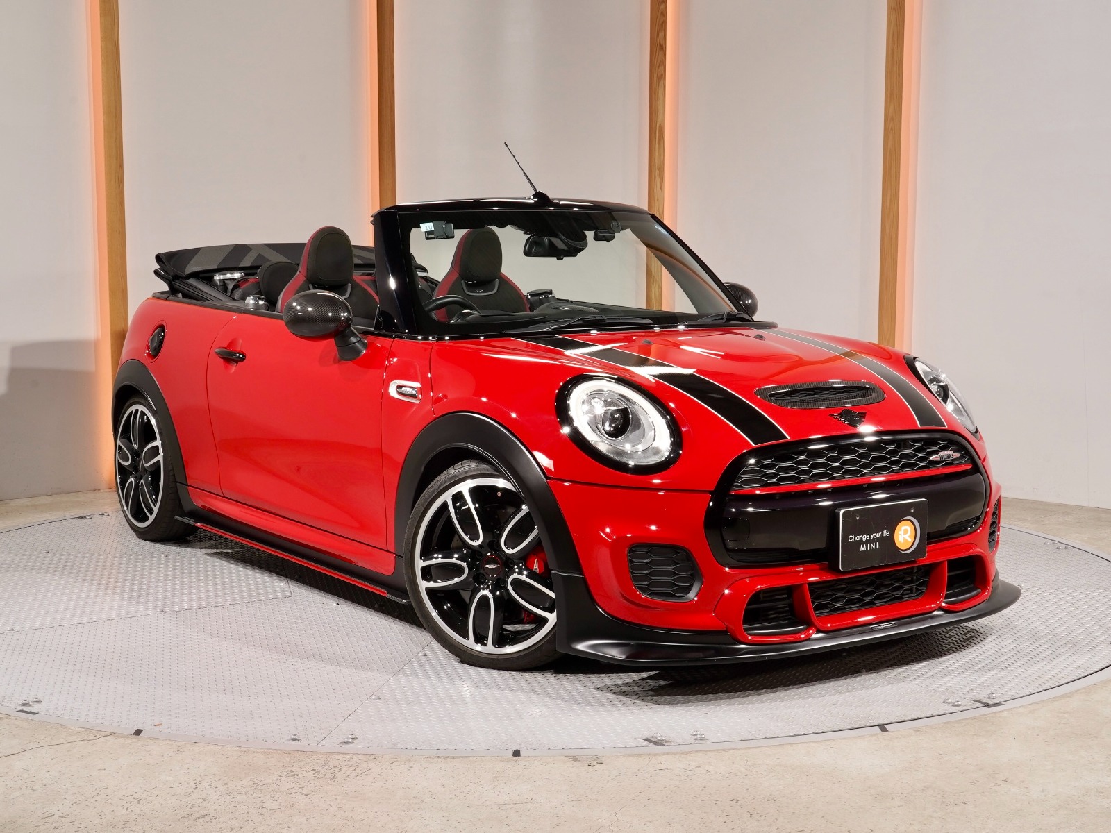 MINIコンバーチブル R57 モールパーツ 純正新品未使用 BMWミニコンバーチブル(F57)専用ウィンドディフレクター