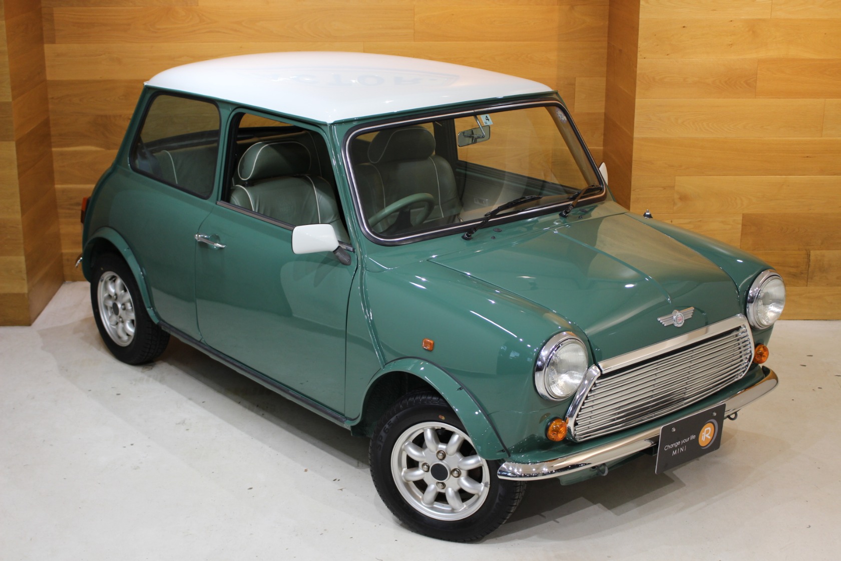 ミニ 35thアニバーサリー LTD | ローバーミニ | MINI（ミニ）の中古車 